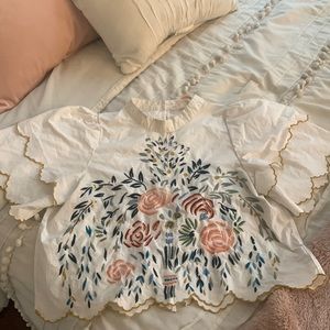 Flowery cropped top blouse